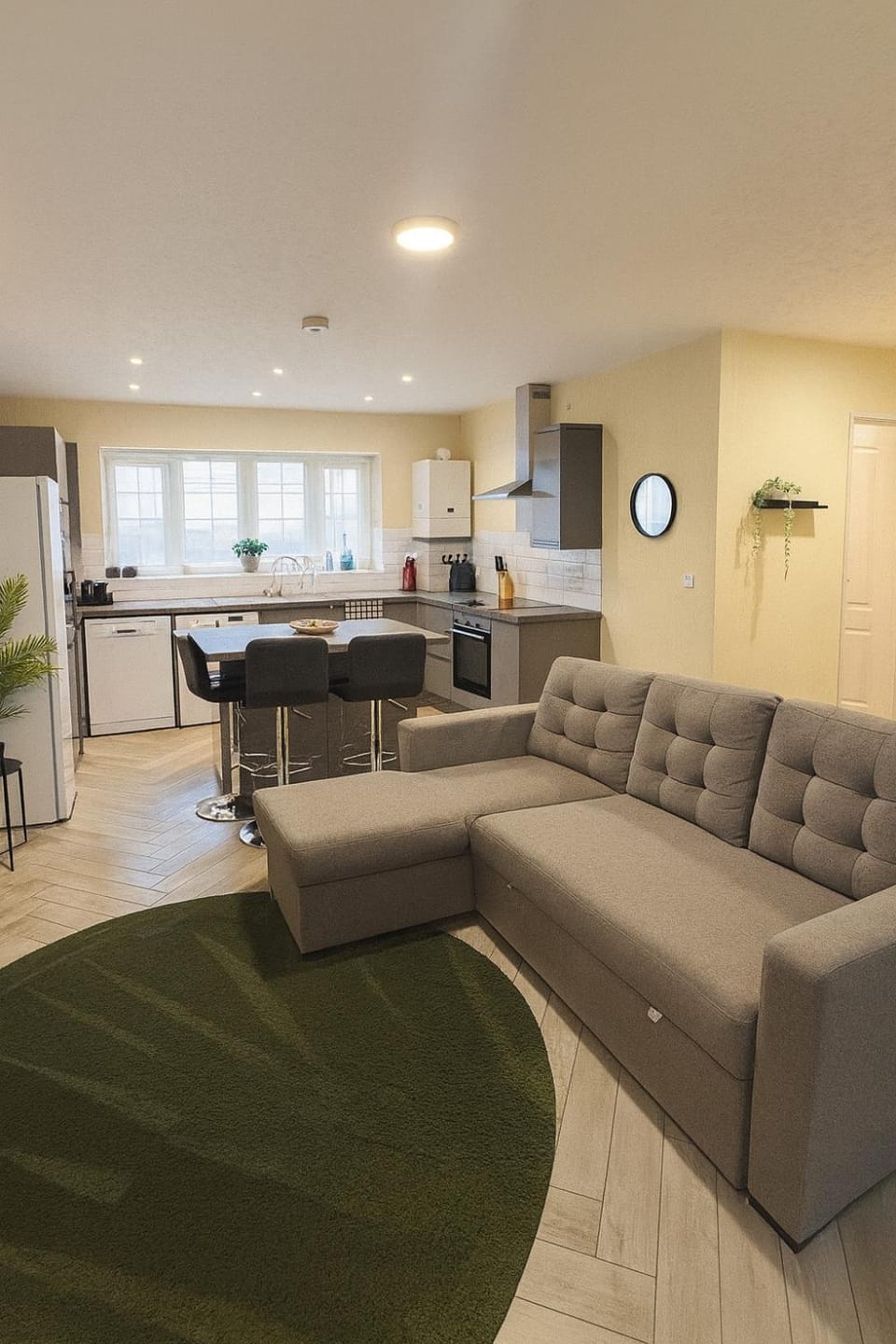 Living room, Photo of the whole room