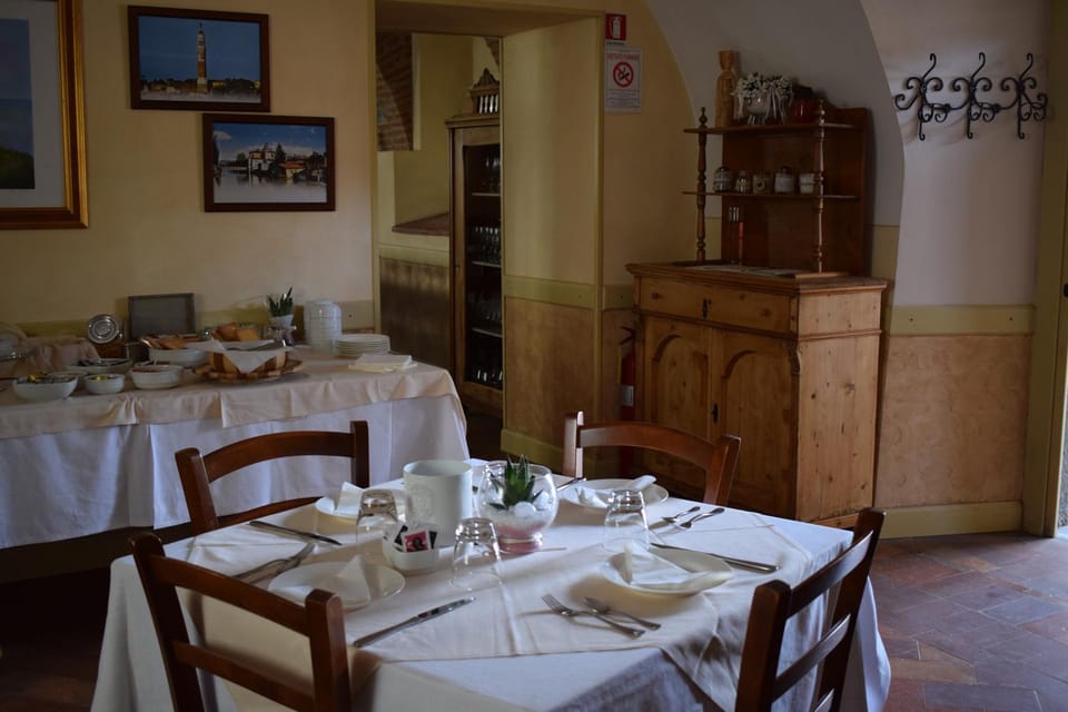 Activities, Other, Decorative detail, Guests, Breakfast, Buffet breakfast, Italian breakfast, children, group of guests, Family