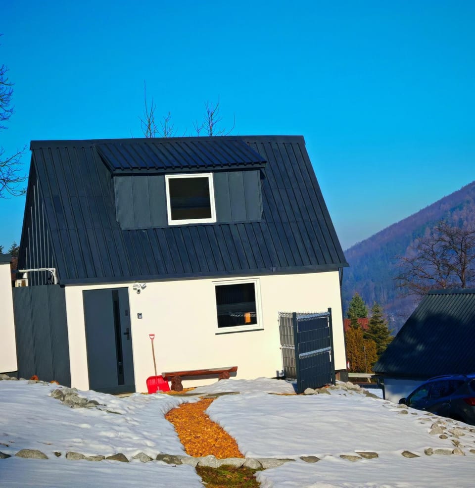 Beskidzka Oaza 2 House in Lesser Poland Voivodeship