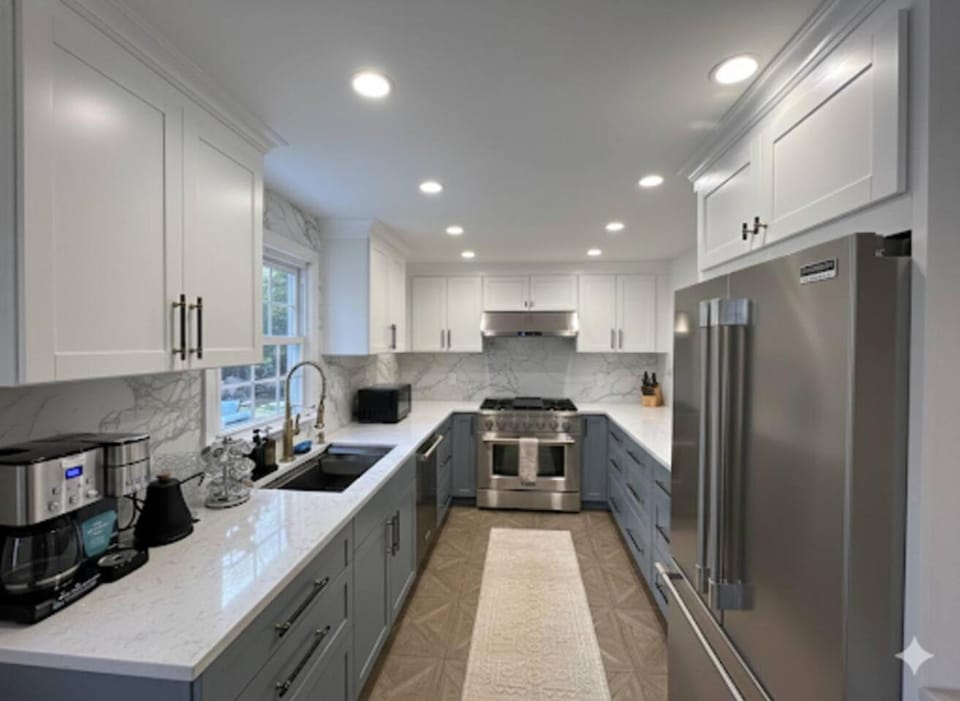 Kitchen or kitchenette, dishwasher, oven, stove, toaster
