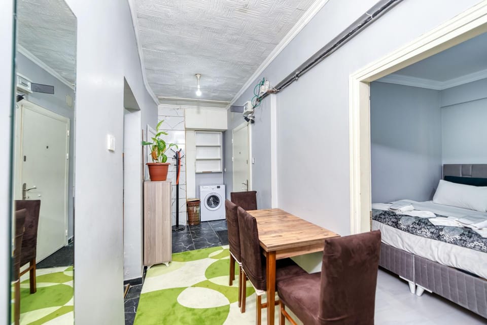 Seating area, Bedroom, air conditioner