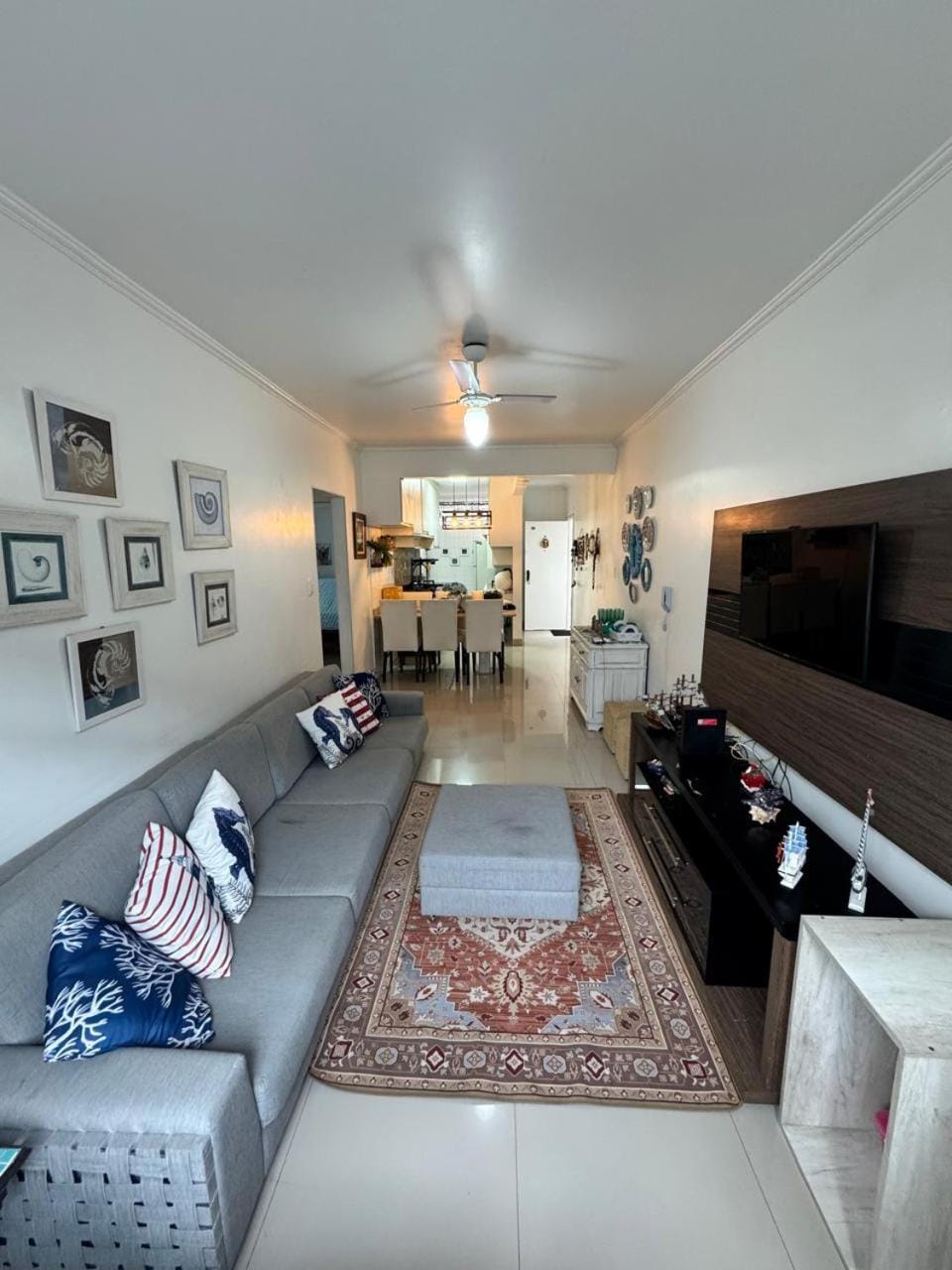 Apartamento a 50 metros da praia do Guarujá Apartment in State of São Paulo