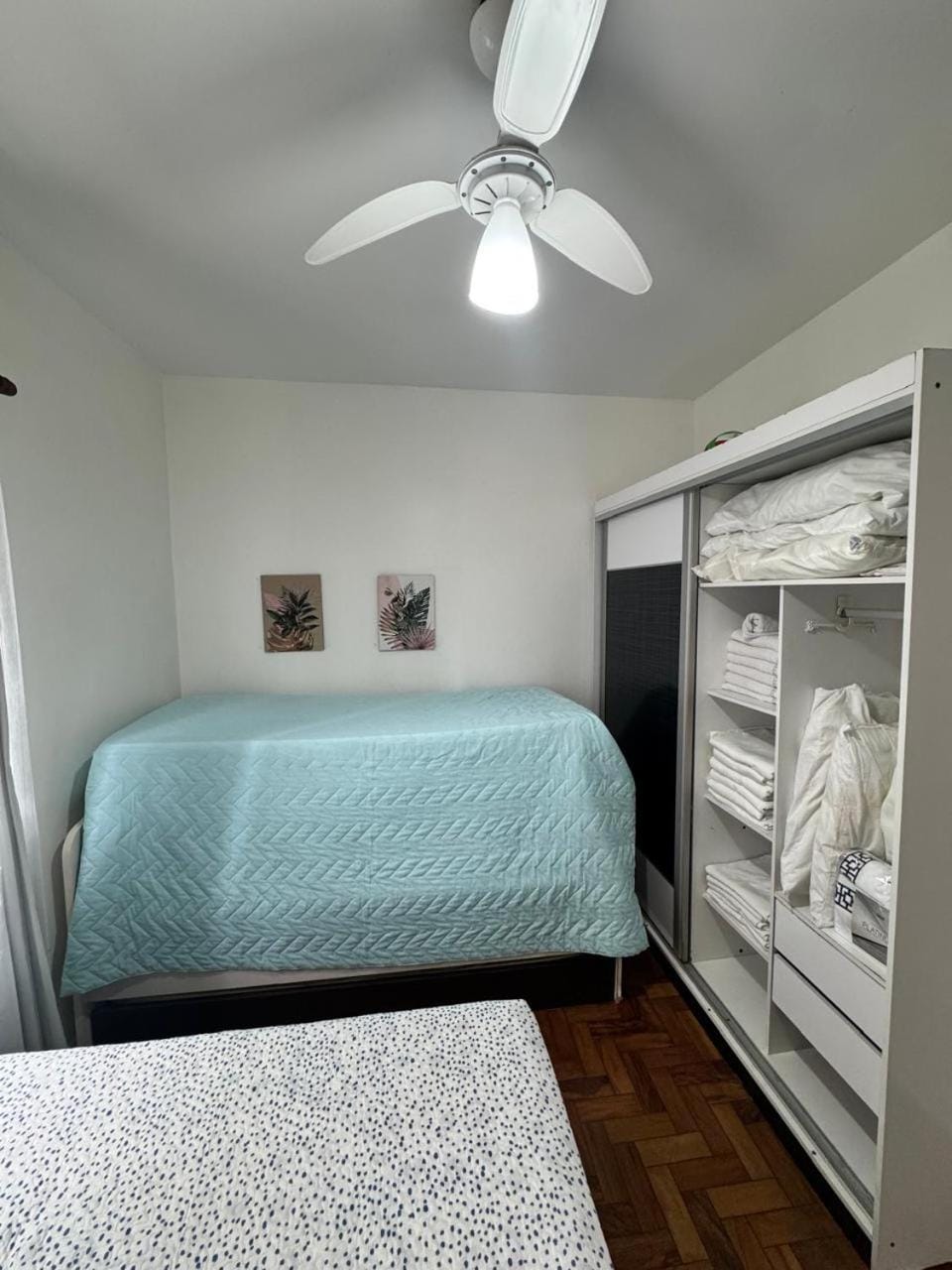 Apartamento a 50 metros da praia do Guarujá Apartment in State of São Paulo