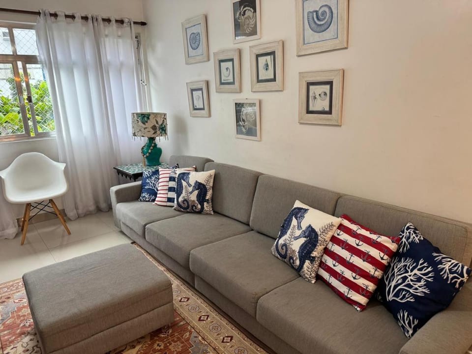 Apartamento a 50 metros da praia do Guarujá Apartment in State of São Paulo