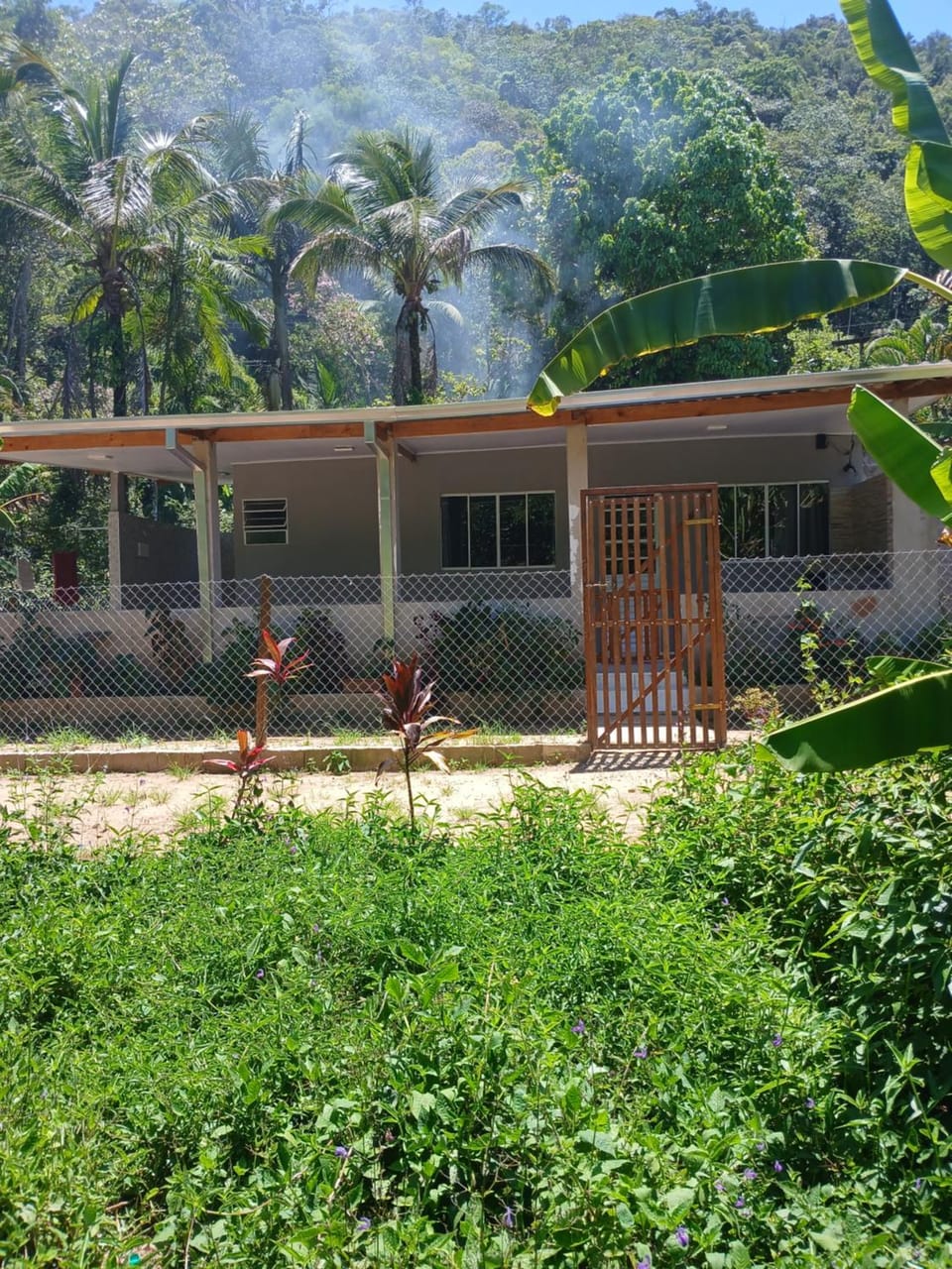 Kitnet na mata atlantica House in State of Rio de Janeiro