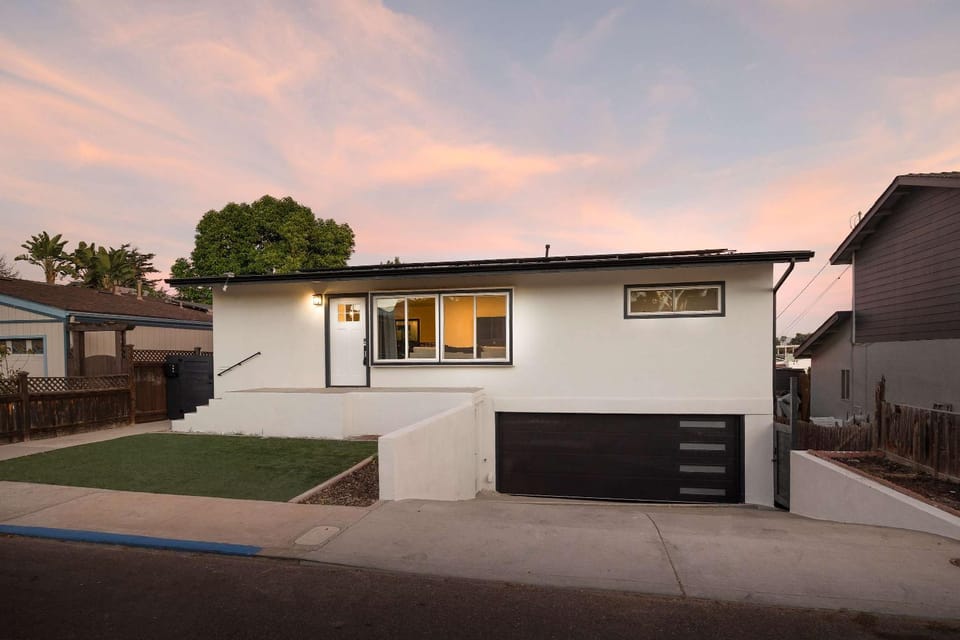 Spacious & Newly Renovated Villa in San Diego - Perfect for Families House in San Diego