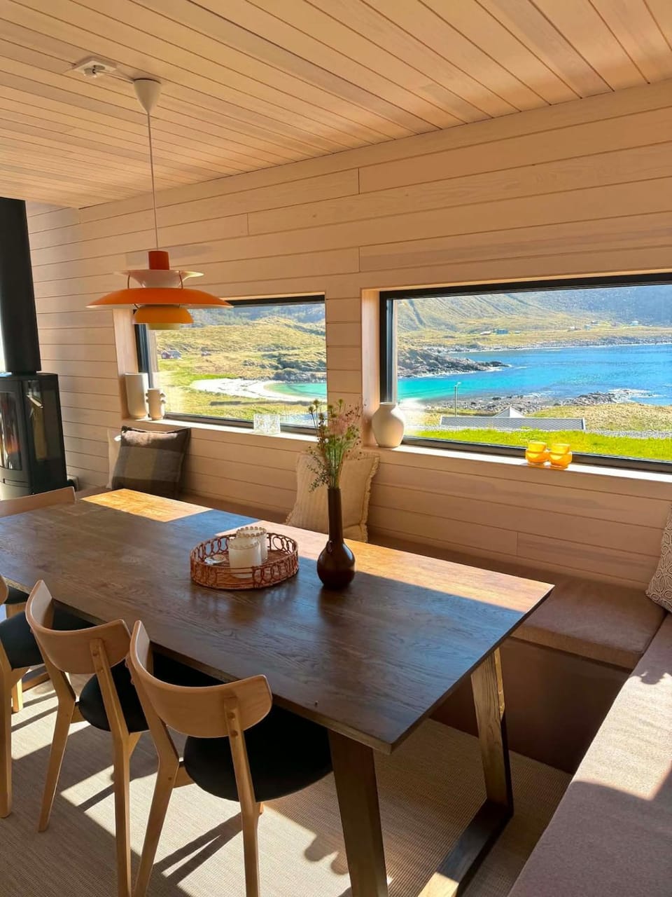 Seating area, Dining area, Mountain view, Sea view