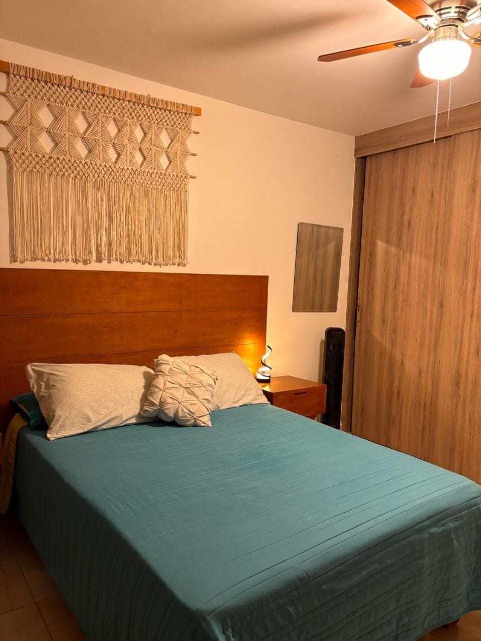 Estilo contemporaneo House in Leon