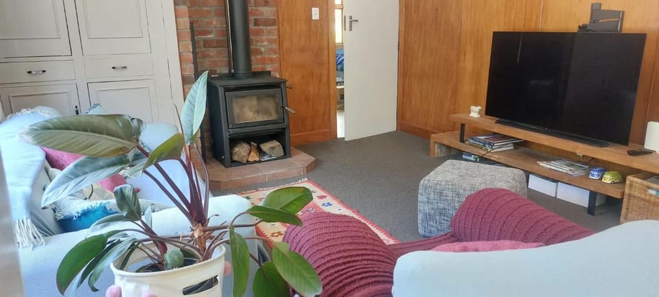 The River Bothy Villa in Christchurch