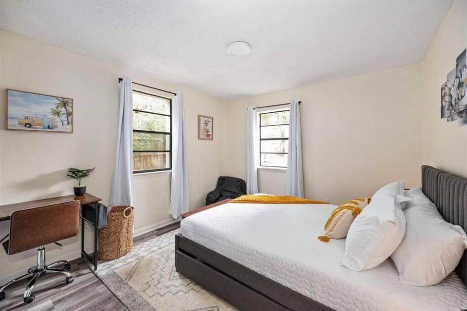 The Nook fire pit bbq dog friendly Apartment in Bellview