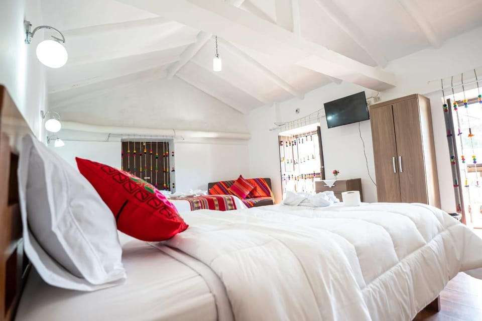 Bed, TV and multimedia, Photo of the whole room, Bedroom, wardrobe