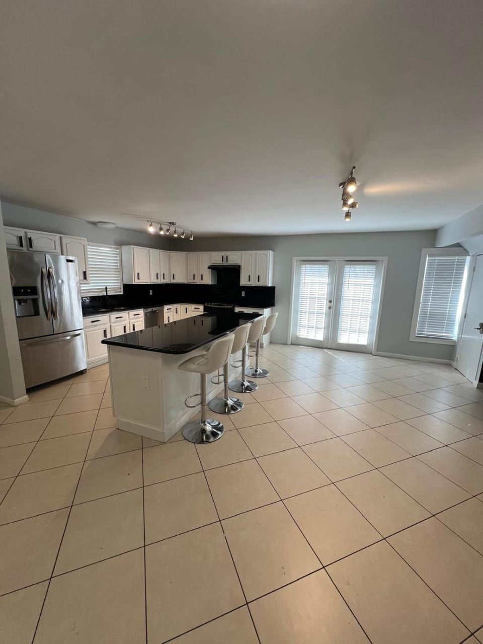 Spacious 3 Bedroom with Beautiful Backyard House in Delray Beach