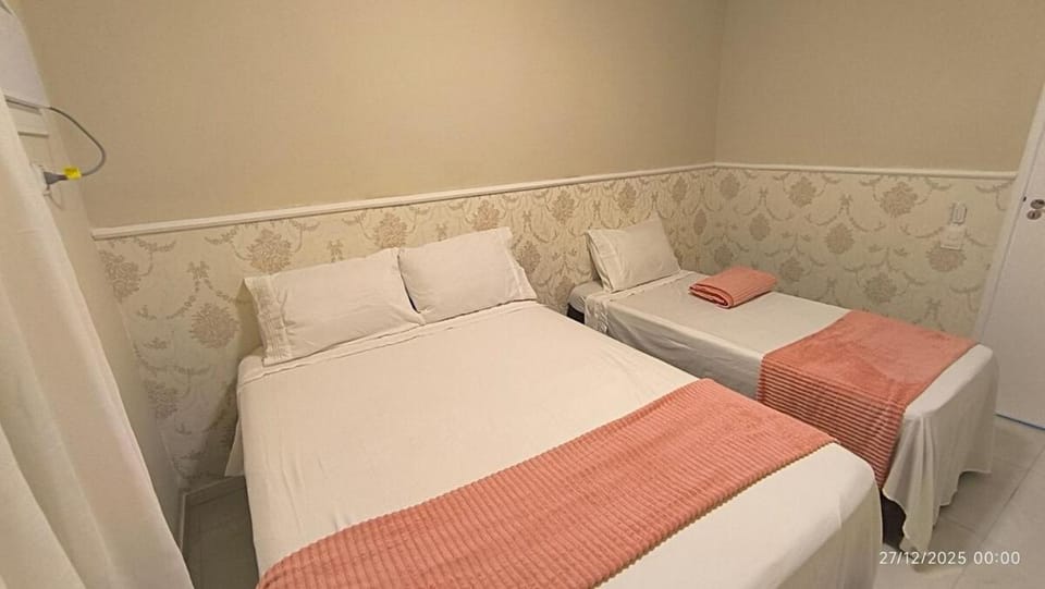 Apê no Guarujá, ar, wi-fi, garagem e praia a pé! Apartment in State of São Paulo