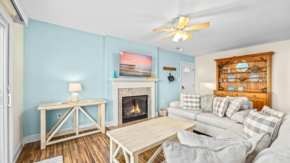 NEW 3BR - 2 Blocks OCNJ to Beach - Sleeps 10 House in Ocean City