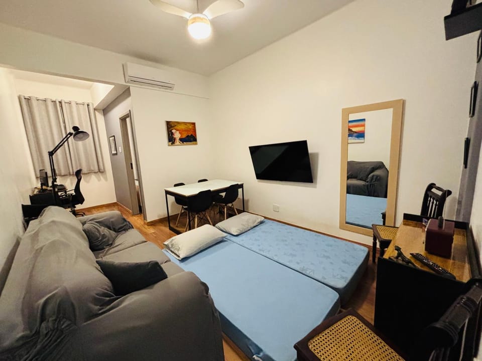 Apartamento a 200 m da Praia de Copacabana, Wi-Fi rápido, Ar-condicionado e Smarts TVs, perto de Ipanema Apartment in Rio de Janeiro