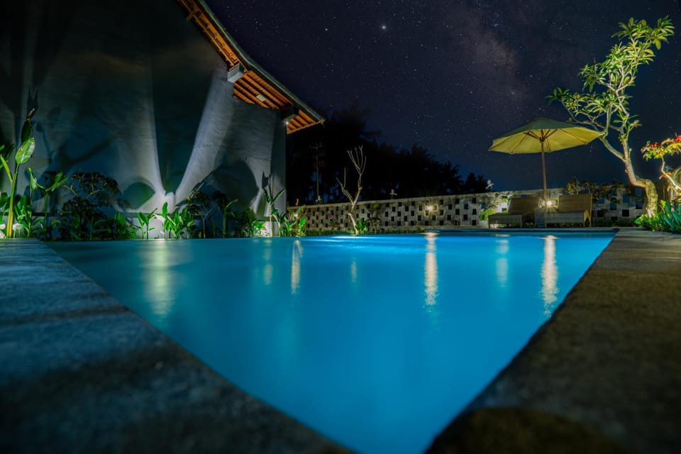Night, Swimming pool