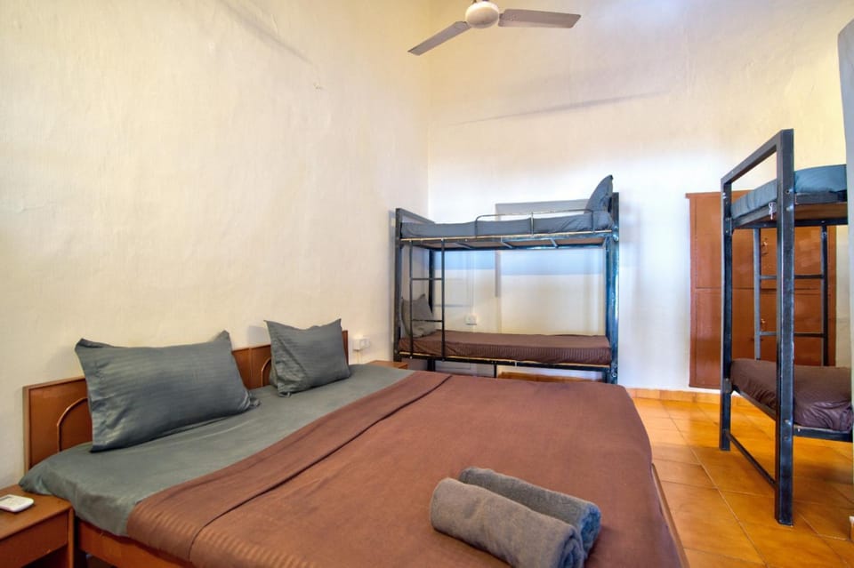 Bed, Bedroom, bunk bed