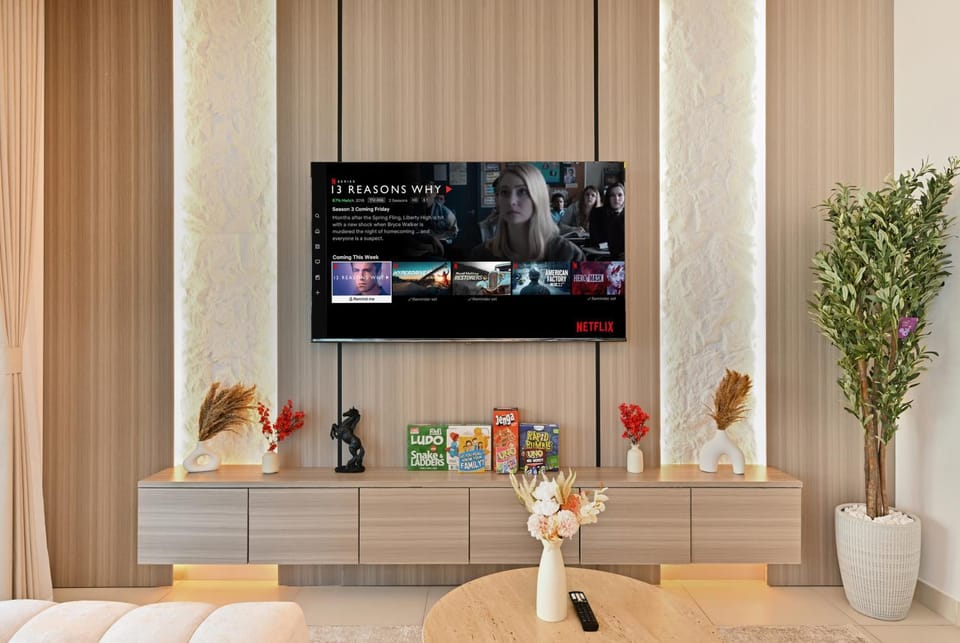 TV and multimedia, Evening entertainment