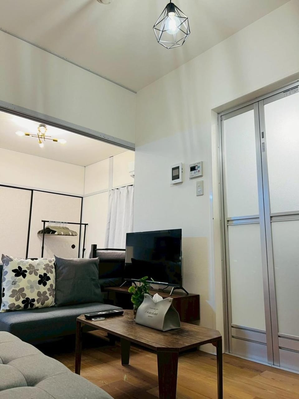 Ln41 三宮駅徒歩8分 閑静な住宅街の貸切フラット BLACK PANTHER HIDE OUT Apartment in Kobe