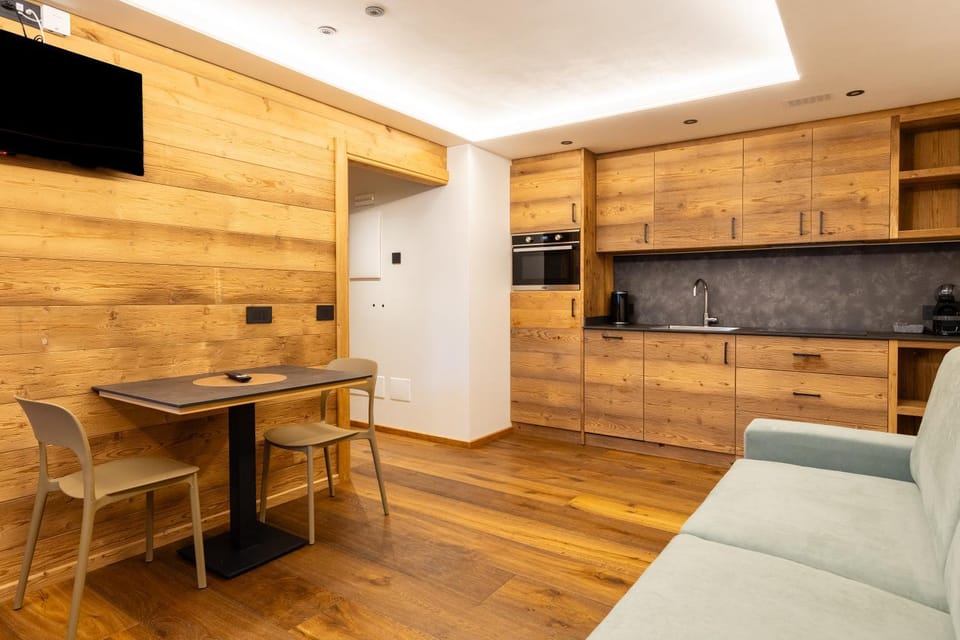 Kitchen or kitchenette, Living room, Dining area