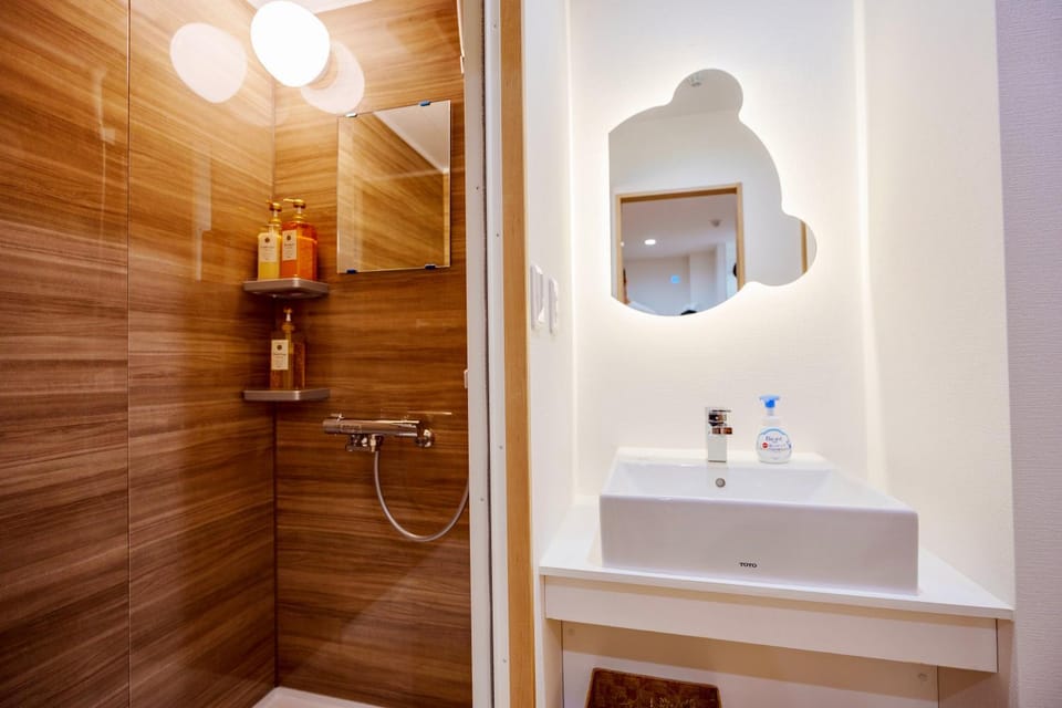 Shower, Bathroom