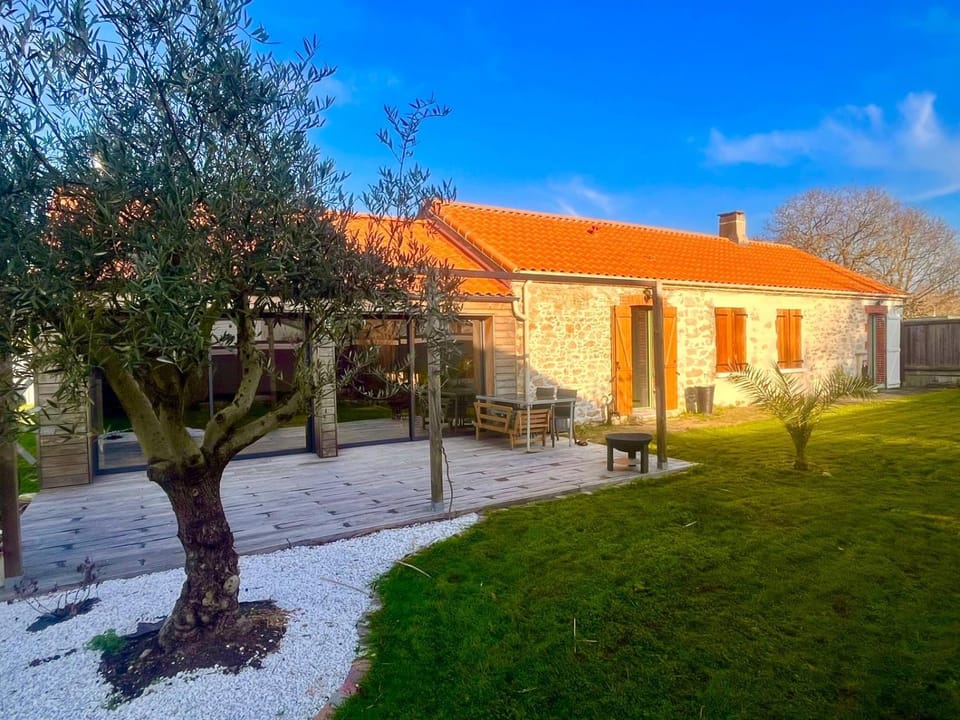 Property building, Garden