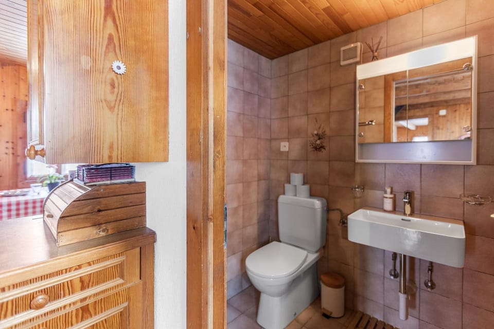 Toilet, Bathroom