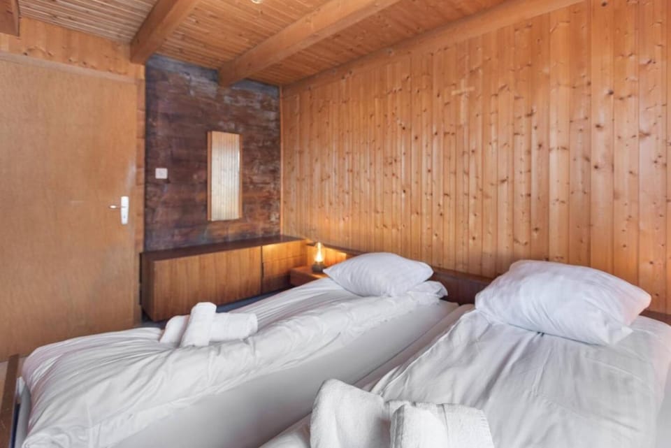 Chalet rustique avec parking privé et terrasse Apartment in Nendaz