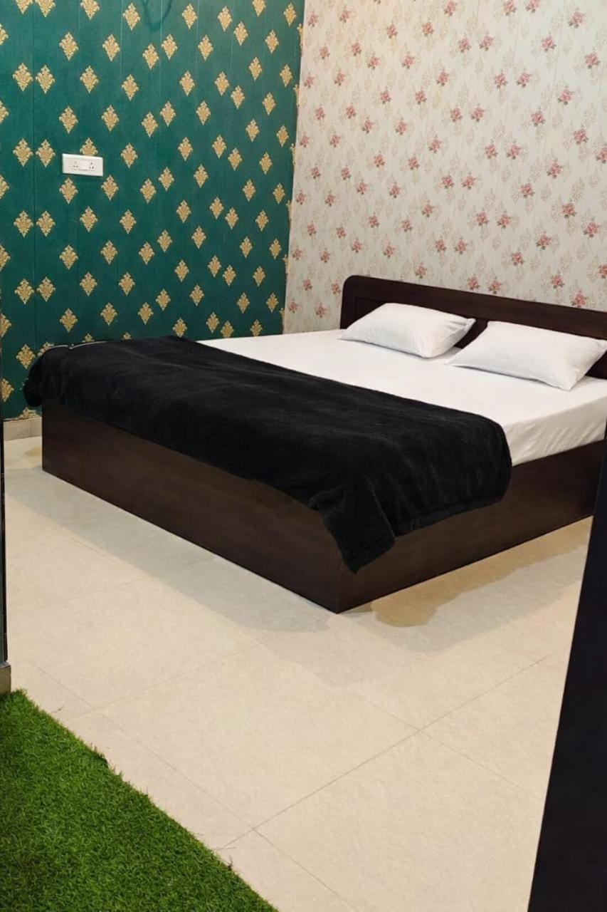 Pakwan Restaurant and Rooms Hotel in Nepal