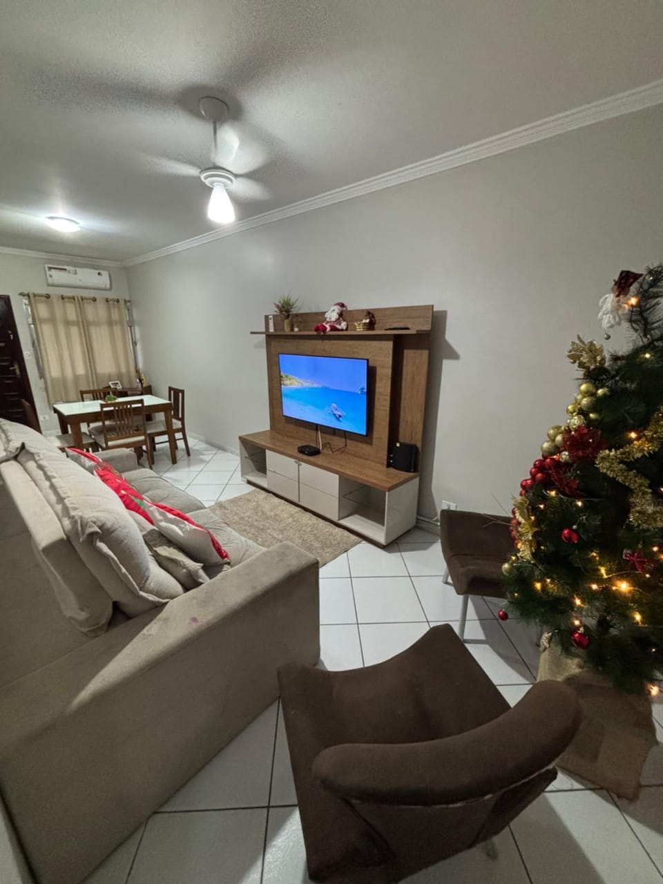 Casa no Guaruja 390 House in State of São Paulo