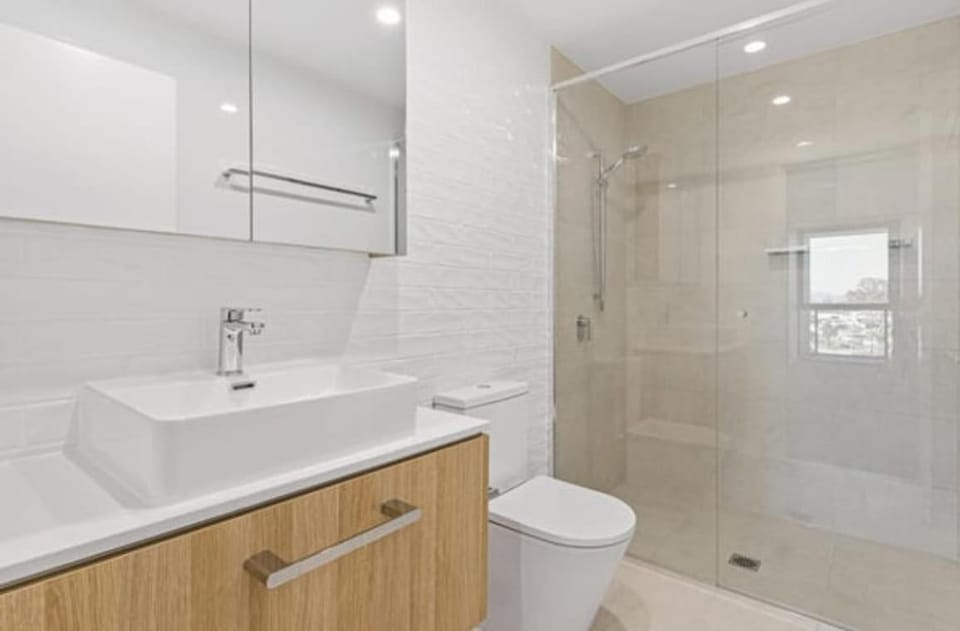 Surfers paradise Luxury 2BR River View Retreat Apartment in Surfers Paradise