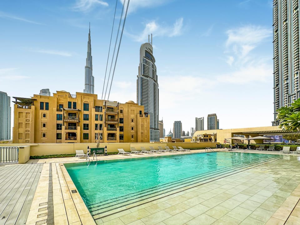 Property building, City view, Swimming pool, sunbed