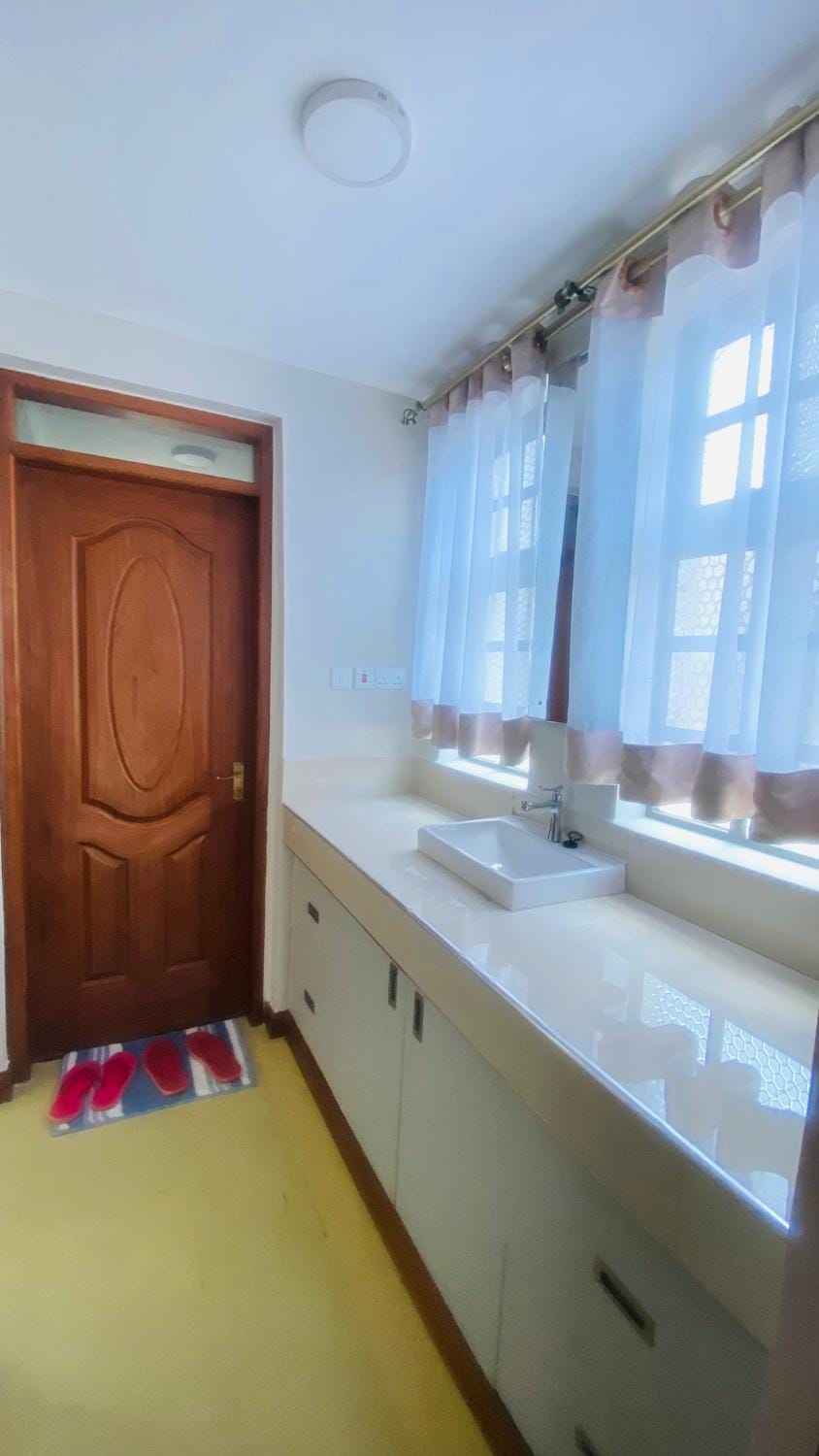 Urban Host Buru Prime 1BR Nest Bed and Breakfast in Nairobi County