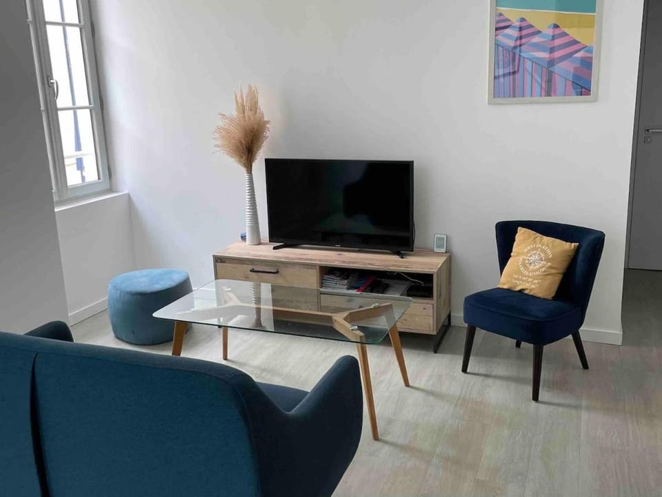 Appartement 2 chambres, 50 m plage et commerces et parking Apartment in Les Sables-d'Olonne