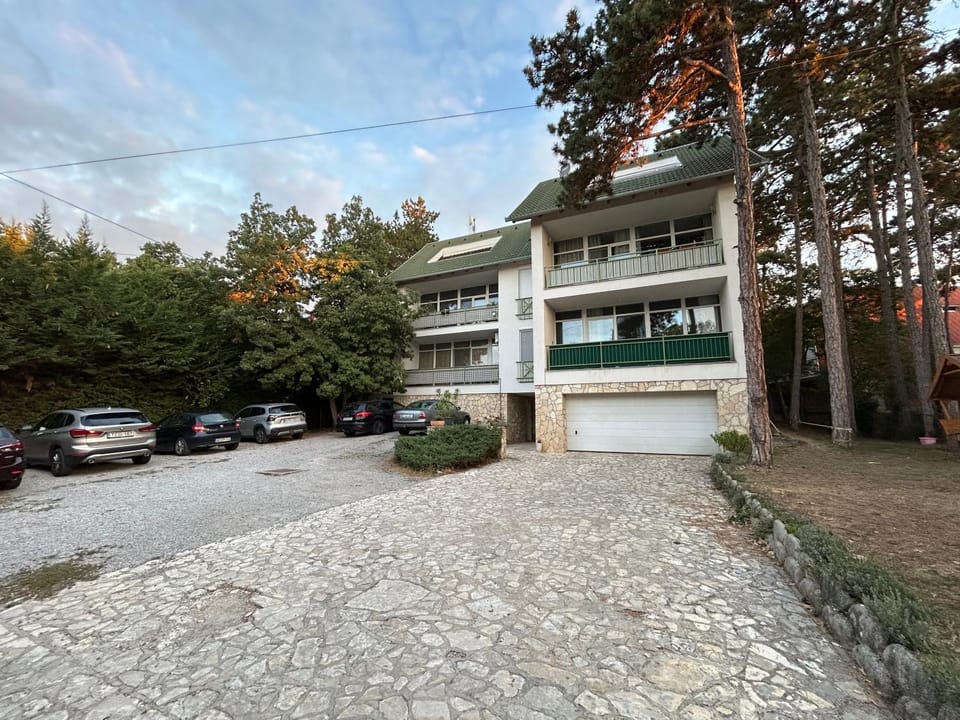 Property building, Garden