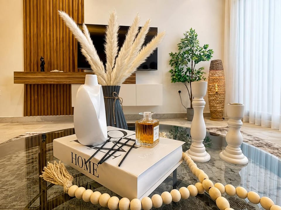 Living room, Decorative detail