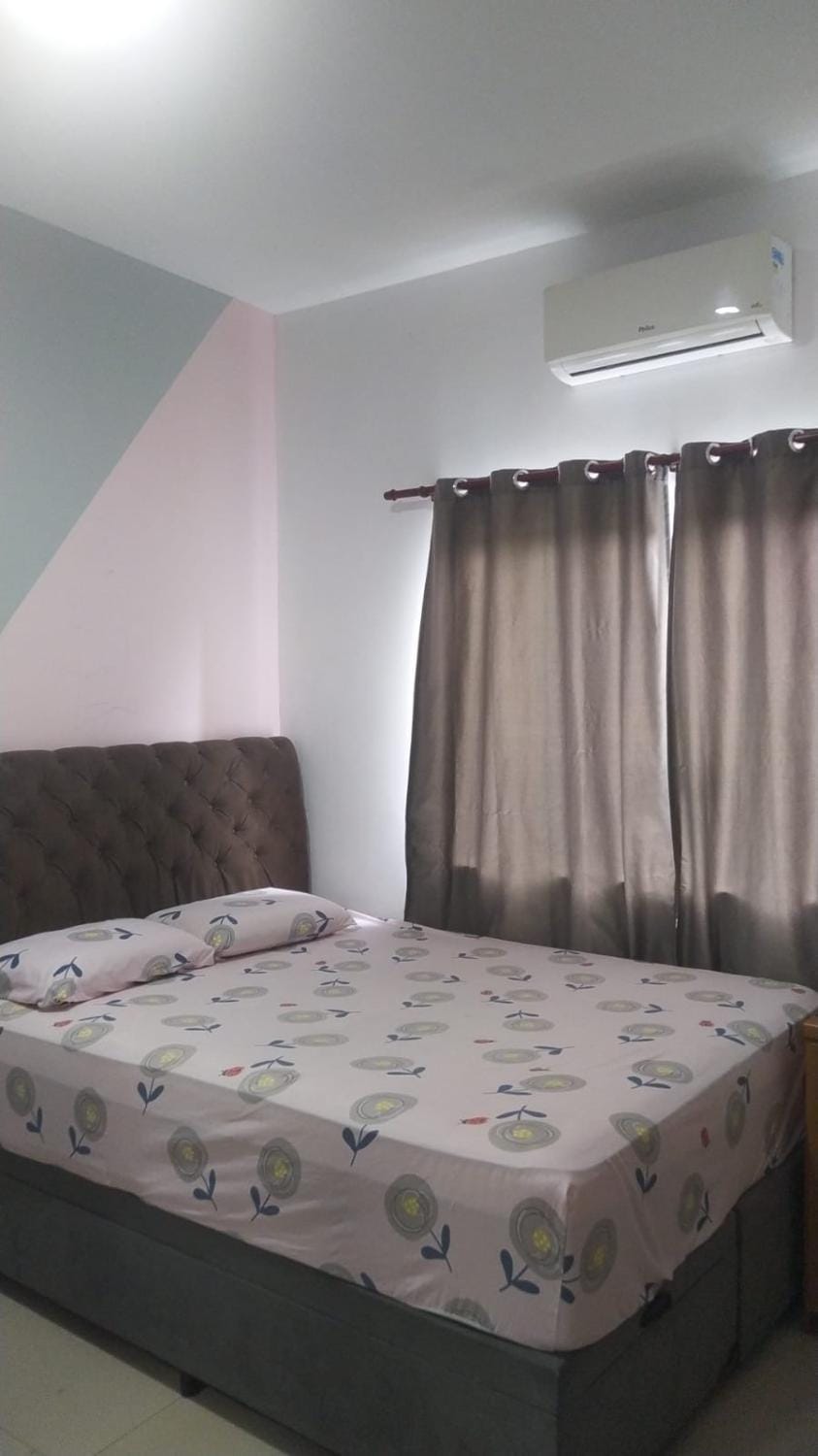 Casa na Praia Grande Leide House in State of São Paulo