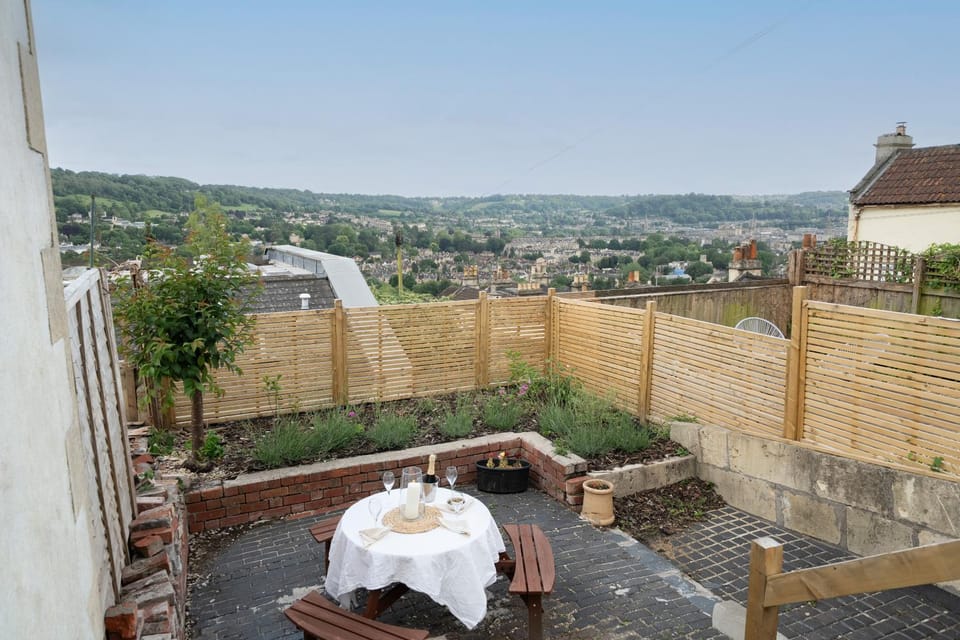 Patio, Natural landscape, View (from property/room), Balcony/Terrace