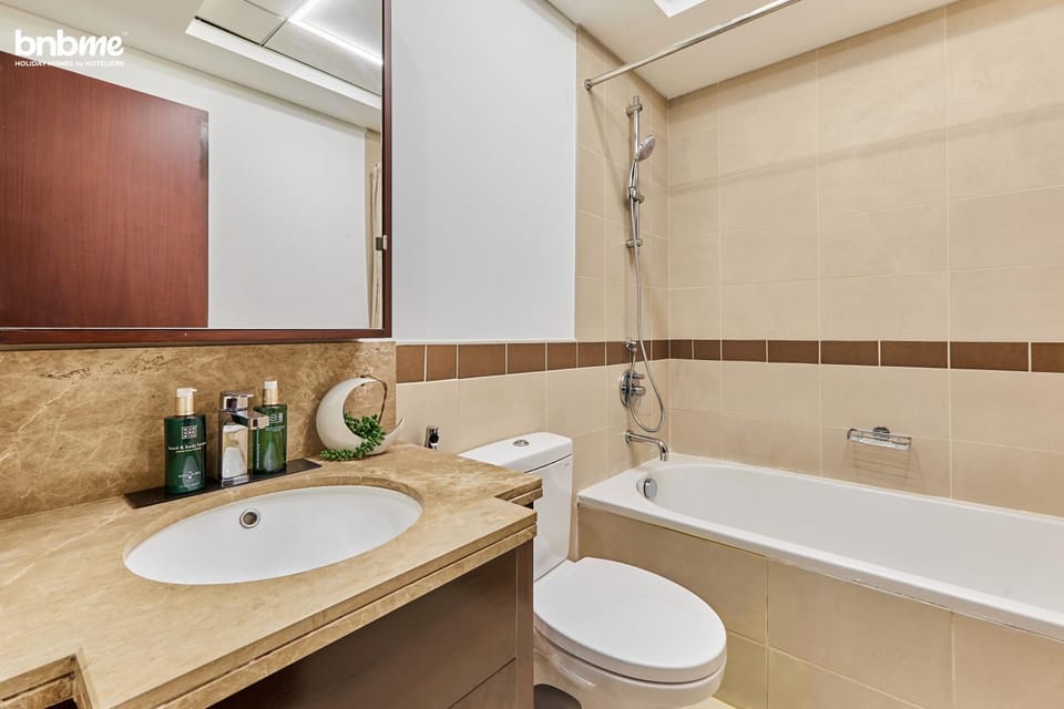 Shower, Toilet, Bathroom, Bath, towels