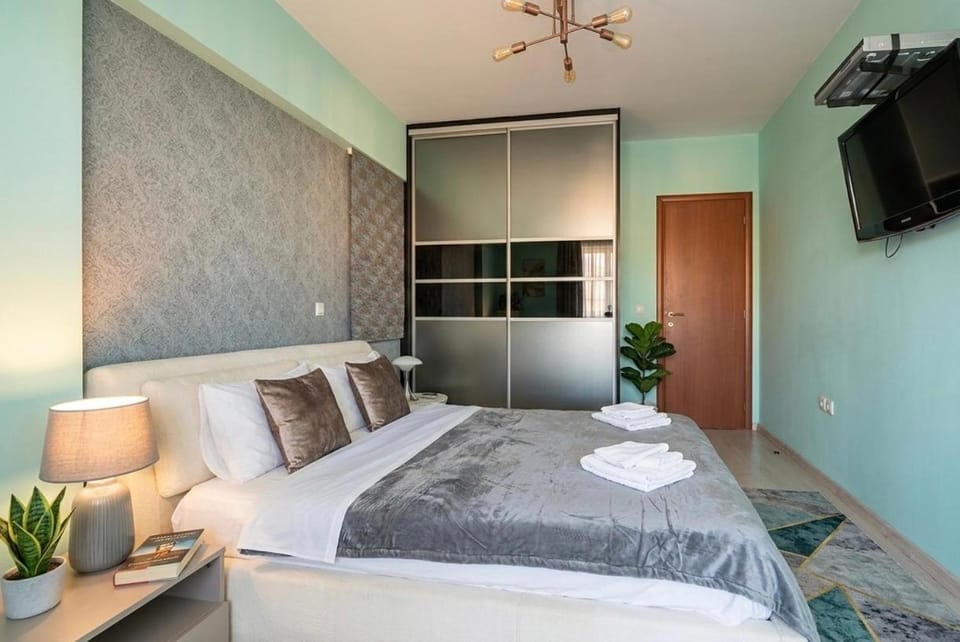 Elysian Suite Sky 421 Apartment in Athens