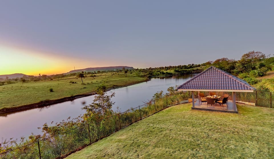 Garden, Garden view, River view, Sunset