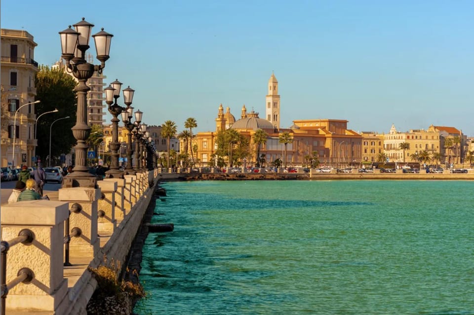 City view, Landmark view, Sea view, Location
