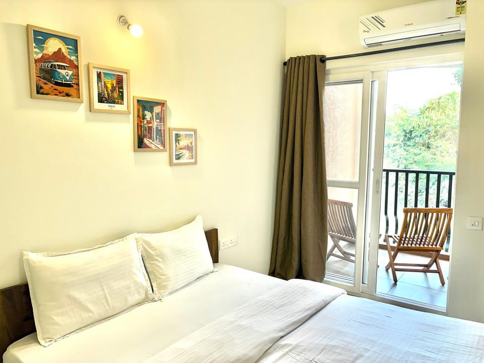 Bed, Bedroom, air conditioner