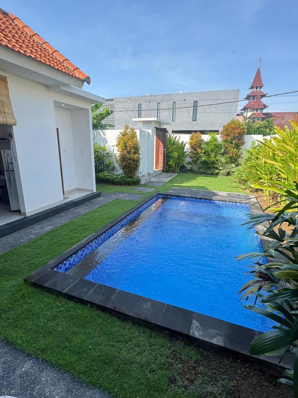 Garden, Swimming pool