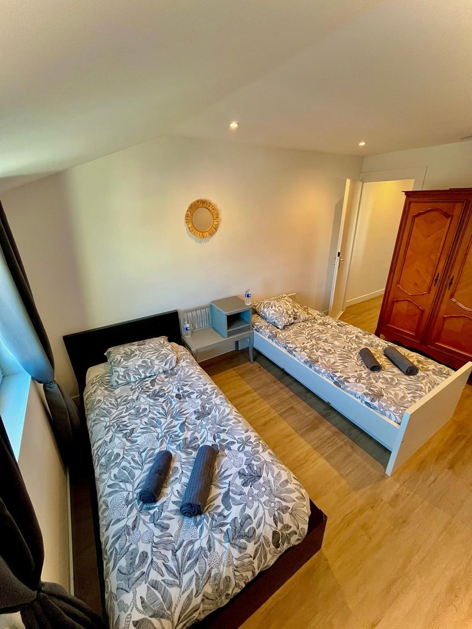 Bed, Photo of the whole room, Bedroom, wardrobe