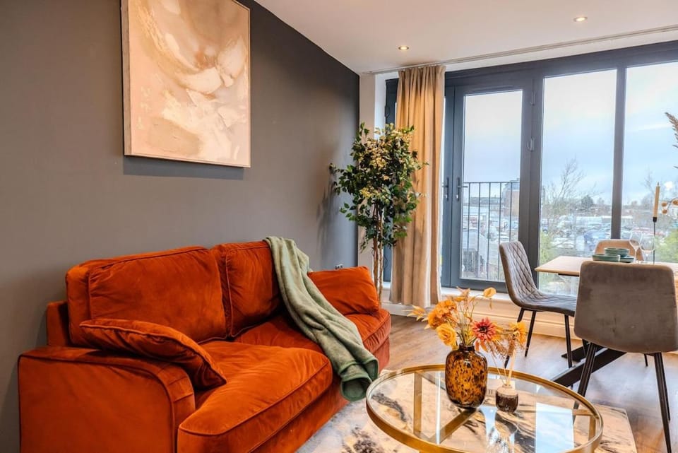 Lux 2 Bedroom Flt at Brentwood Apartment in Brentwood