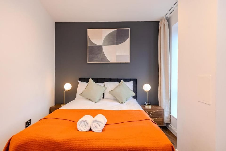 Lux 2 Bedroom Flt at Brentwood Apartment in Brentwood
