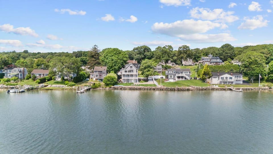 Property building, Bird's eye view, Sea view