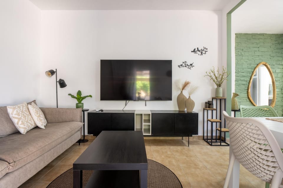 TV and multimedia, Seating area