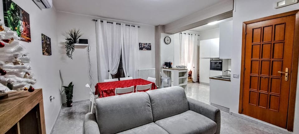 TV and multimedia, Living room, Dining area